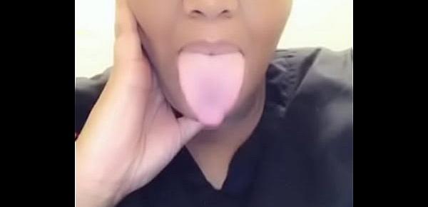  So sexy with a long wide tongue